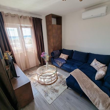 Booking Beautifull Studio Apartment Bell With Balcony And Sea View In Zadar Luaran gambar