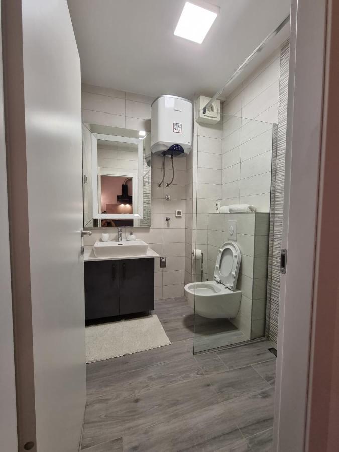 Booking Beautifull Studio Apartment Bell With Balcony And Sea View In Zadar Luaran gambar
