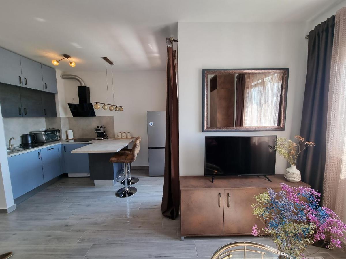 Booking Beautifull Studio Apartment Bell With Balcony And Sea View In Zadar Luaran gambar